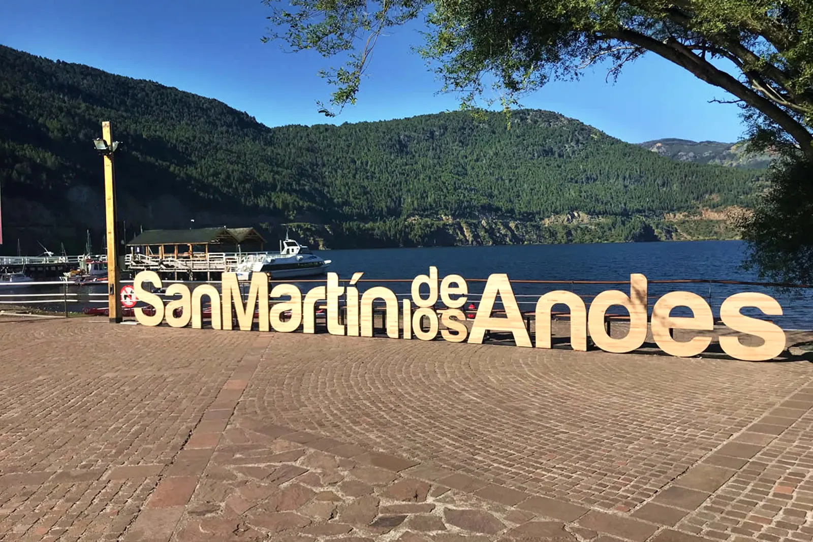 Cartel de San Martín de los Andes